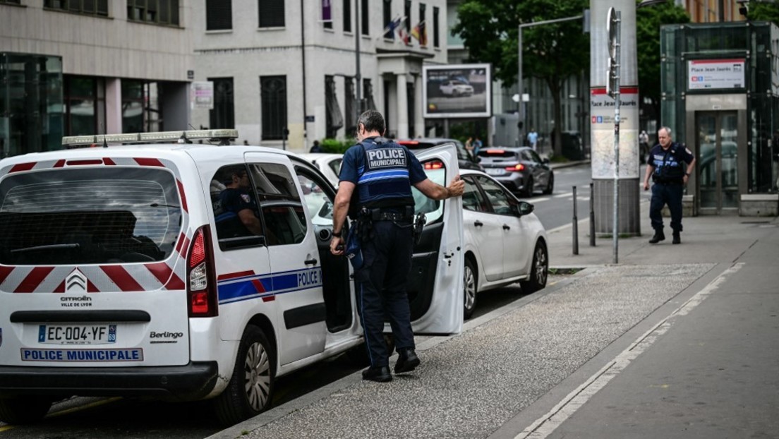 Mindestens vier Verletzte nach Messerangriff in Lyon