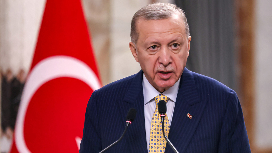 Erdoğan: "Die Welt beobachtet in Echtzeit die Barbarei des Vampirs namens Netanjahu"