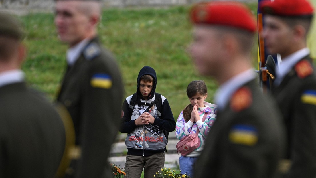 Deutsche Welle besucht Trainingslager: Ukrainische Schüler bereiten sich auf den Krieg vor