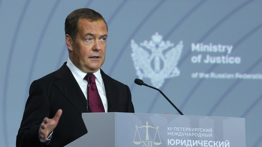 Medwedew: Diebstahl von Staatsvermögen kann Casus Belli sein