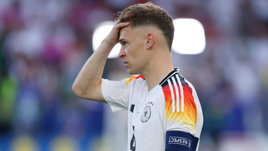 Aus, aus, aus! Aus! Das Spiel ist aus! Deutschland ist nicht Europameister!