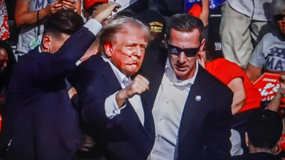 Unglaubliche Aufnahme: Foto zeigt an Trump vorbeifliegende Kugel