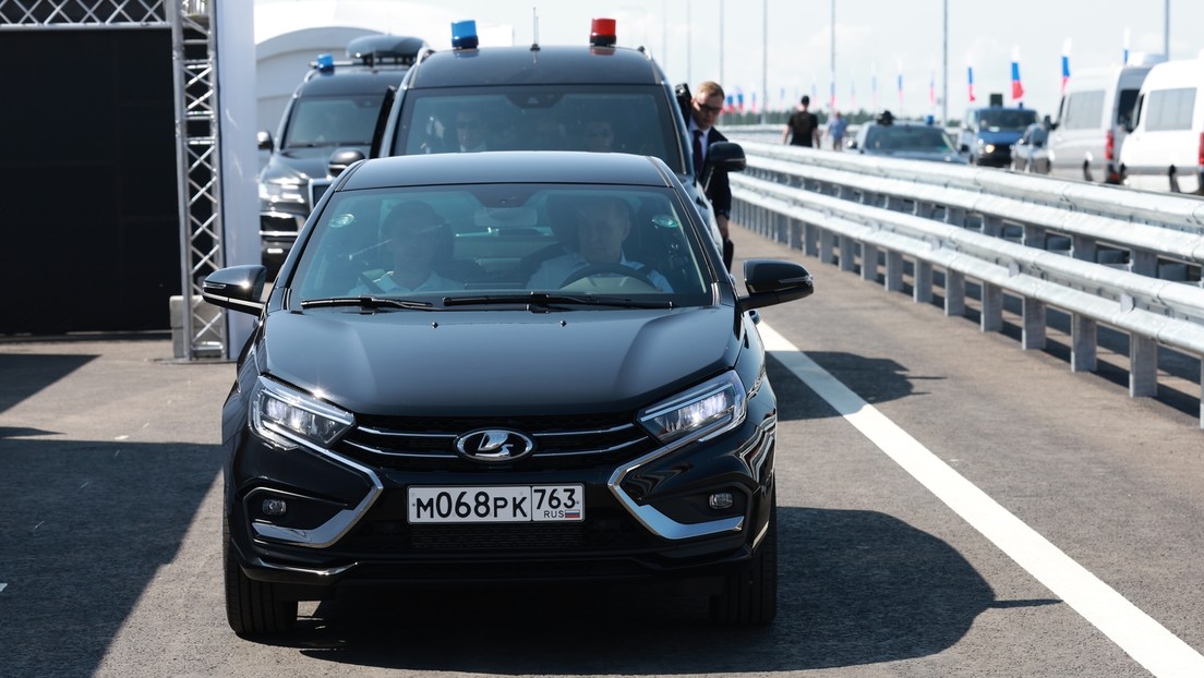 Superautobahn zwischen Moskau und Sankt Petersburg komplett: Putin eröffnet zwei neue Abschnitte