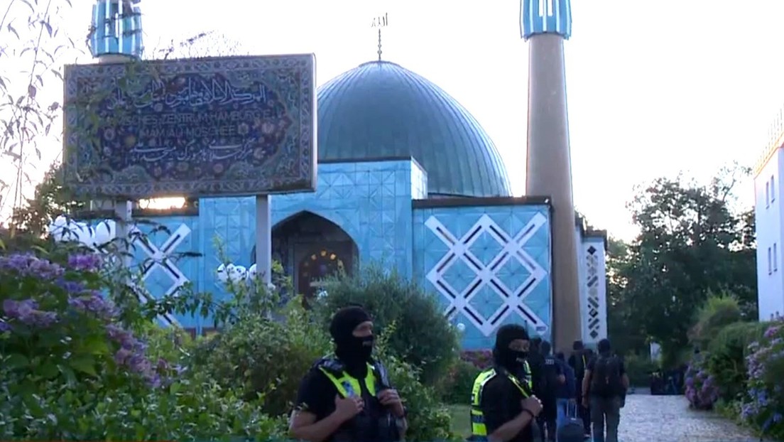 Faeser verbietet Islamisches Zentrum Hamburg – Razzia in Blauer Moschee