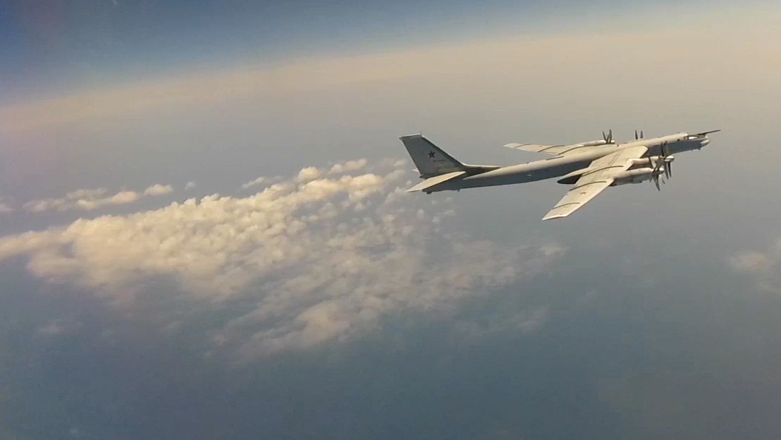 Russland und China schicken strategische Bomber auf Übungsflug Richtung Alaska