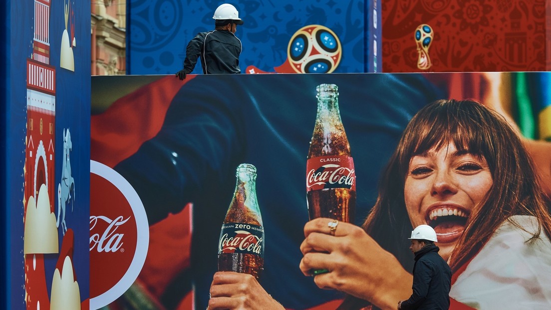 Coca-Cola im Sturzflug: Kunden boykottieren den Konzern wegen seiner Unterstützung für Israel