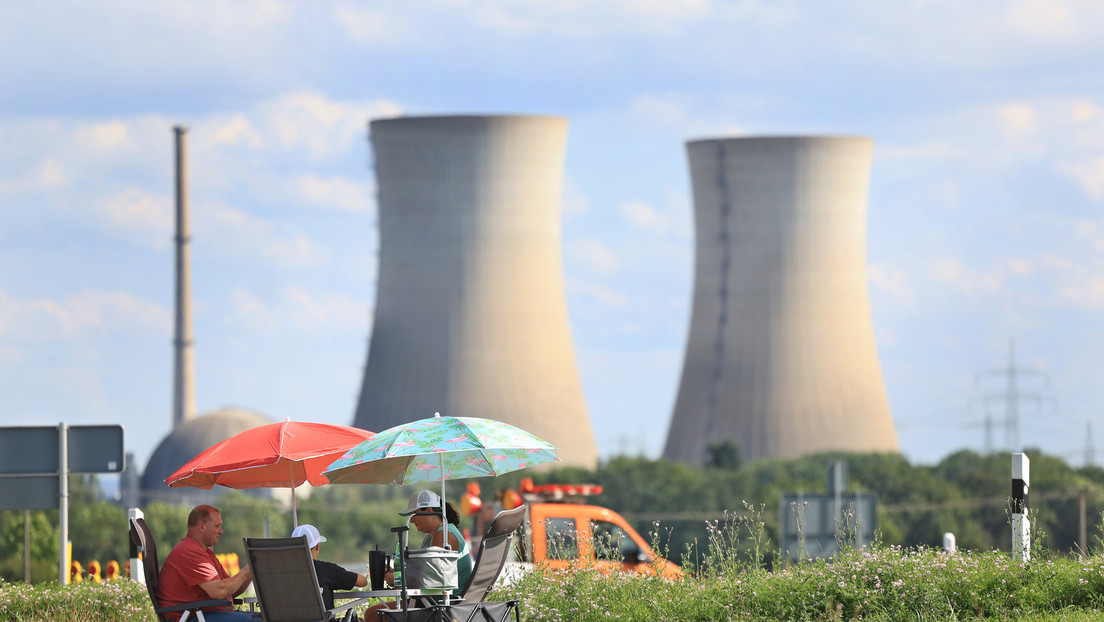 Vorfristige Planerfüllung: Kühltürme des AKW Grafenrheinfeld werden heute gesprengt