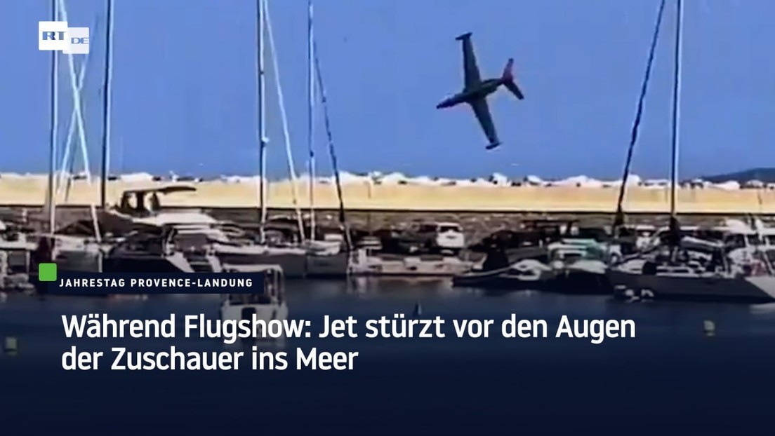 Während Flugshow in Frankreich: Jet stürzt vor den Augen der Zuschauer ins Meer