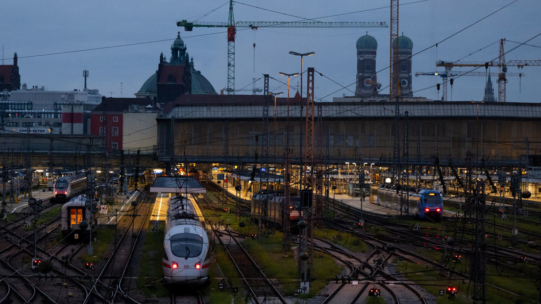 Kaputter, teurer, tot: Deutsche Bahn soll weiter sparen