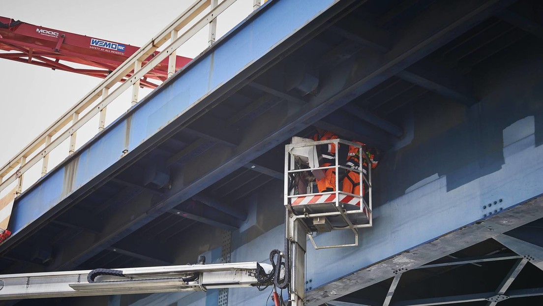 Schaden Ende Juli festgestellt: Autobahnbrücke in Hamburg nach Einsturz in Dresden nun teilgesperrt