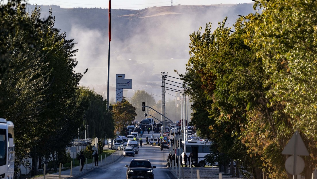 Türkischer Innenminister meldet Anschlag in Ankara