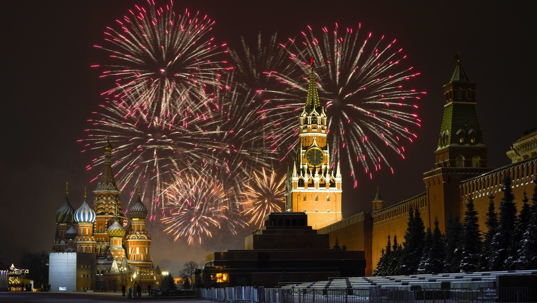 Moskau feiert Neujahr ohne traditionelles Feuerwerk