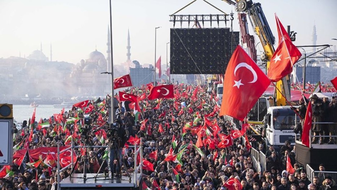 "Heute Damaskus, morgen Jerusalem": Hunderttausende bei Großkundgebung in Istanbul