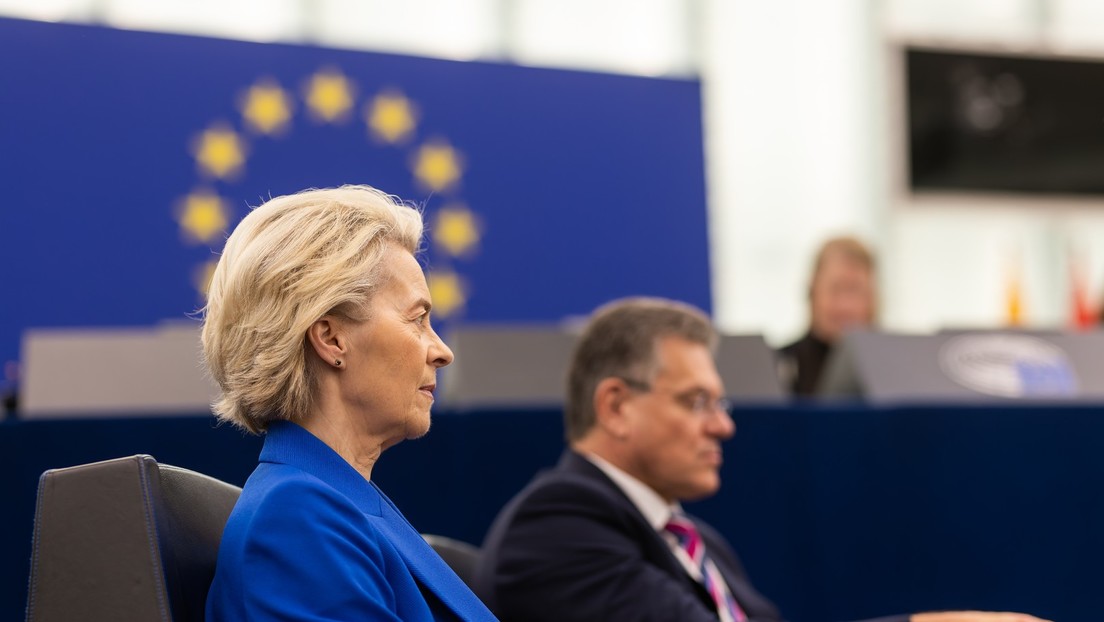 Ursula von der Leyen wird mit Karlspreis ausgezeichnet