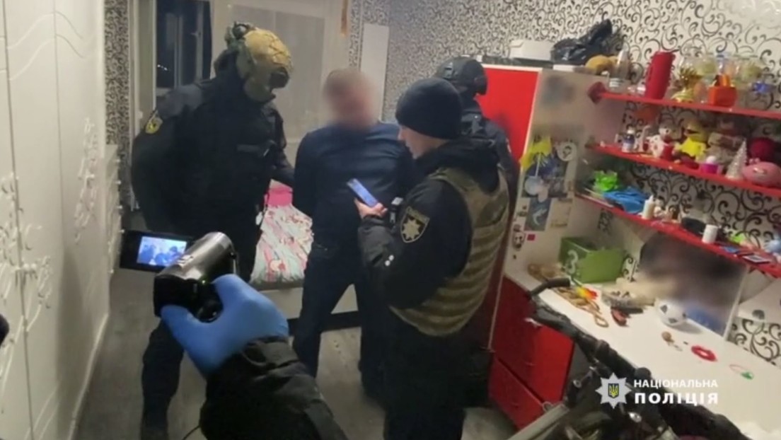 Ukraine: Wehrdienstverweigerer verhaftet, nachdem er Rekrutierer mit Pfefferspray angriff (Video)