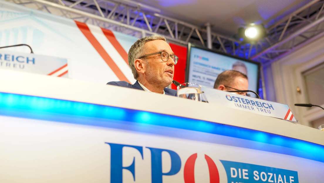 Ein Drittel der Österreicher fordert Neuwahlen: FPÖ profitiert in Umfragen