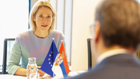 EU erpresst Serbiens Präsident Vučić: Bei Moskau-Besuch zum 9. Mai kein Beitritt
