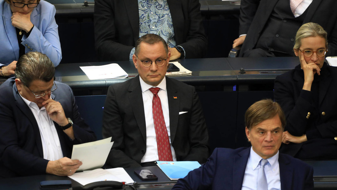 Verfassungsschutz-Mitteilung: AfD ist gesichert rechtsextremistisch