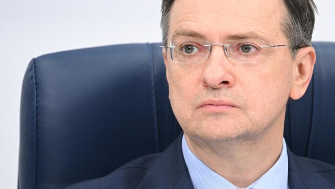 Russlands Chef-Unterhändler Medinskij gibt Statement vor russisch-ukrainischen Gesprächen ab