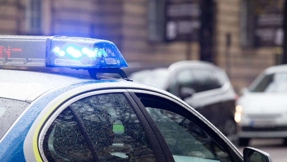 München: Erneut Brandanschlag auf Polizeidienststelle – Mehrere Autos zerstört