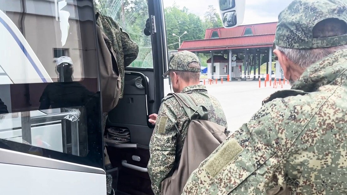 Liveticker Ukraine-Krieg: Russland und Ukraine tauschen jeweils 303 Kriegsgefangene aus