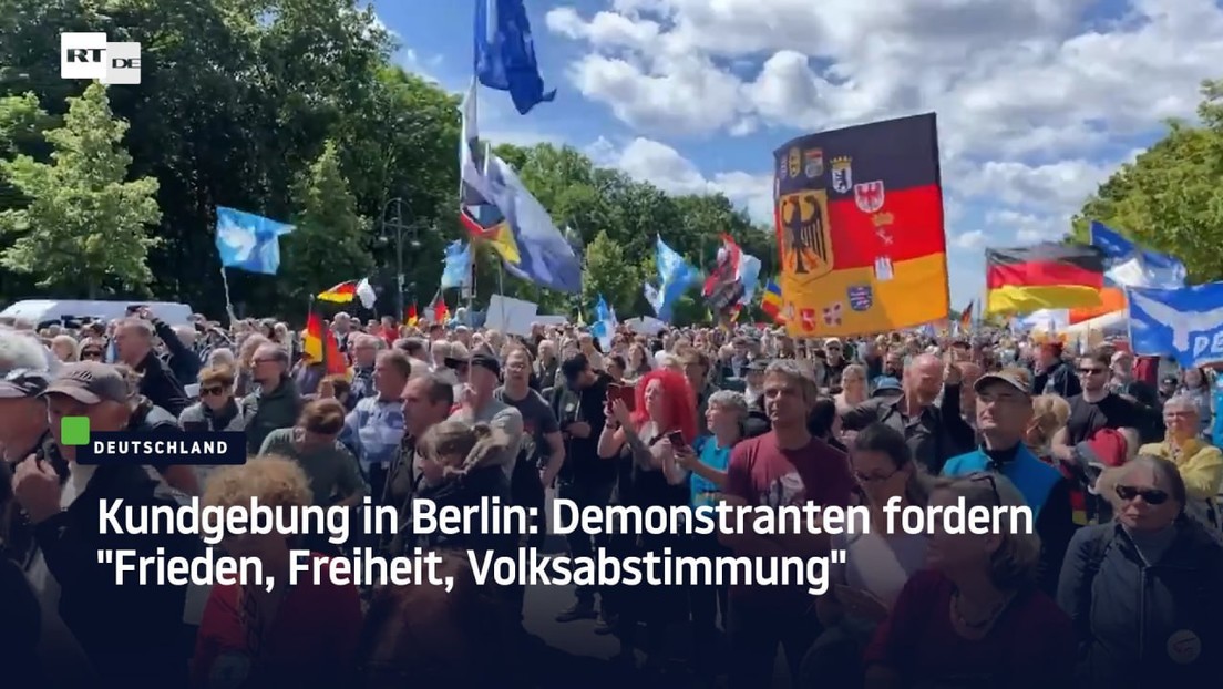 Jürgen Elsässer und Diether Dehm auf Friedensdemo in Berlin – Hass und Häme aus der "Linken"