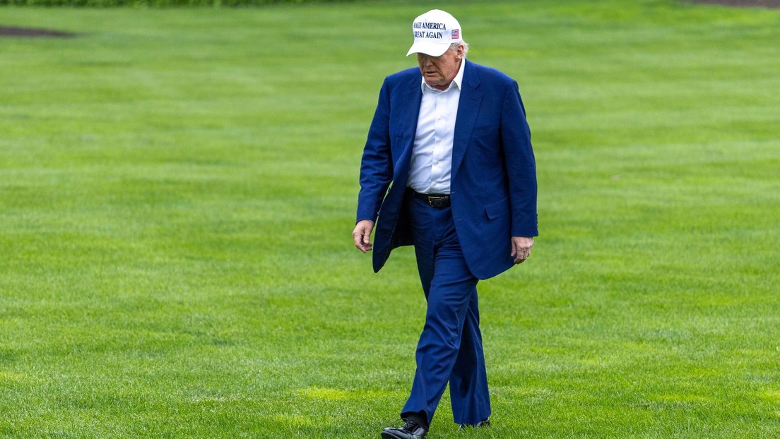 Trump erklärt: Putin ist "völlig grundlos verrückt geworden"