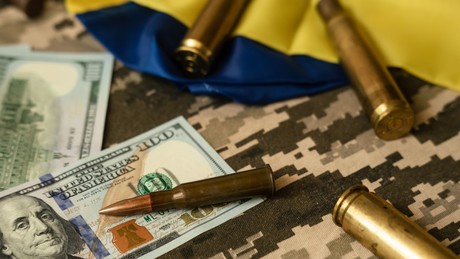 Medienbericht: Ukraine versenkt Hunderte Millionen in dubiosen Waffendeals