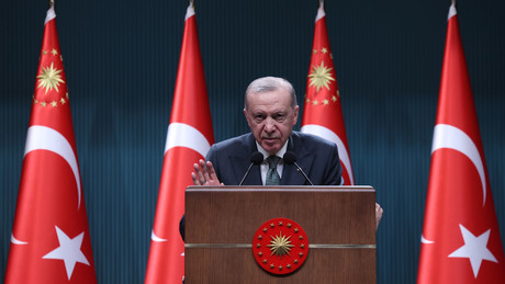 Wiederwahl? Erdoğan will neue Verfassung ausarbeiten lassen