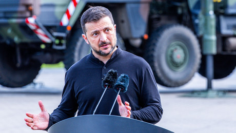 Selenskij bezichtigt China: Mavic-Drohnen nur für Russland verfügbar
