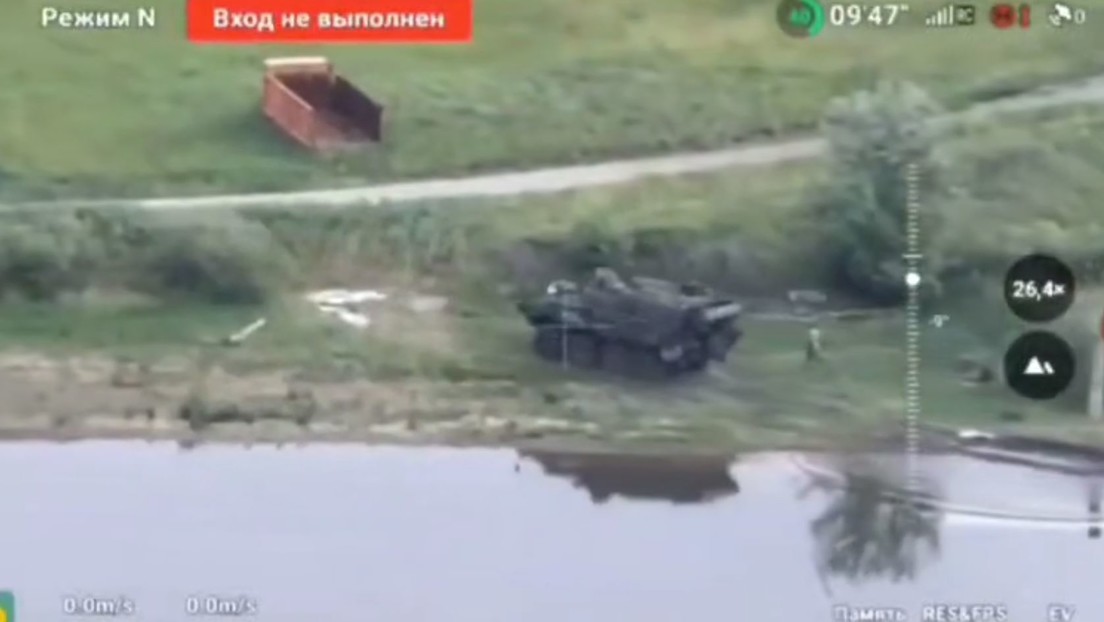 VIDEO: Russische Soldaten klauen ukrainischen Transportpanzer