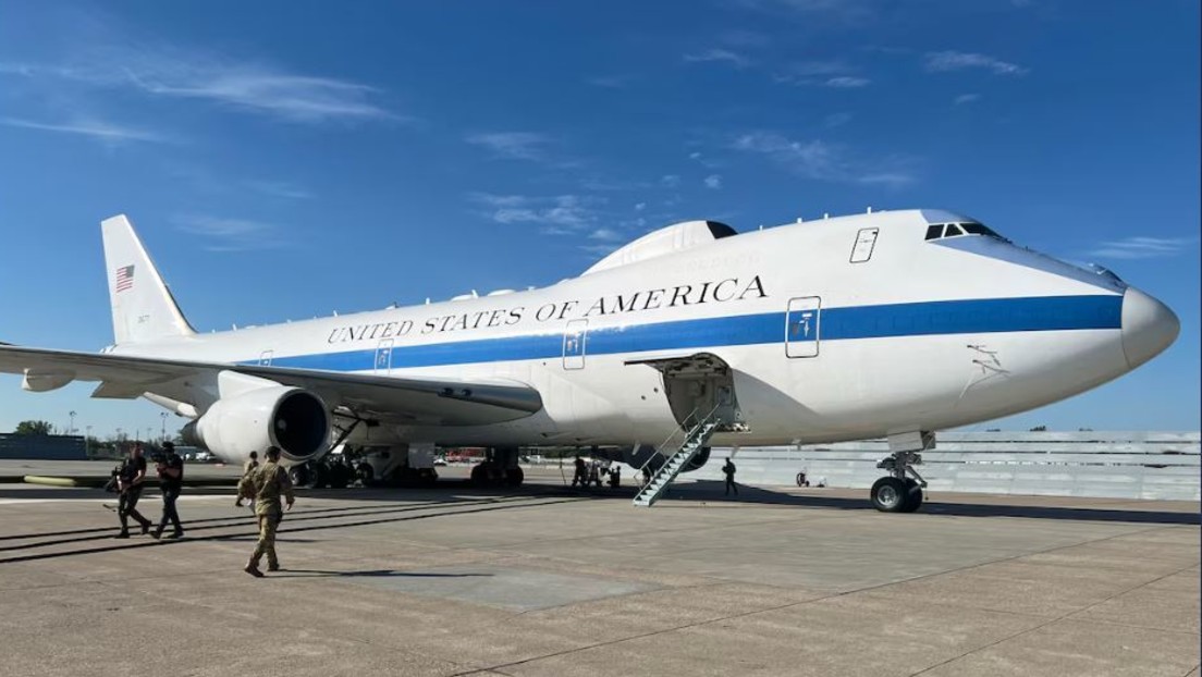 "Doomsday Plane": Flugkommandozentrale der US-Regierung überraschend in Washington gelandet