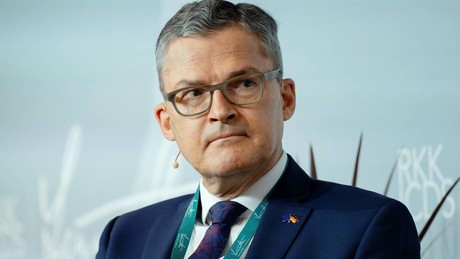 Kiesewetter fordert: Russische Diplomaten ausweisen, russische Kultureinrichtungen schließen