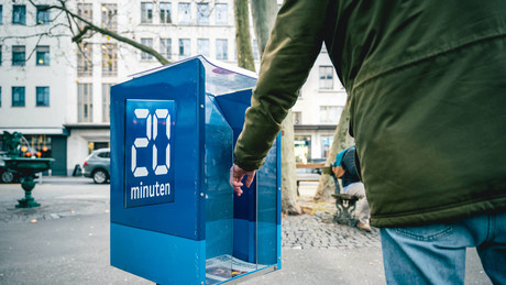 Schweiz: Go Woke, Go Broke: "20 Minuten" stellt Print ein – Mitarbeiter zahlen den Preis