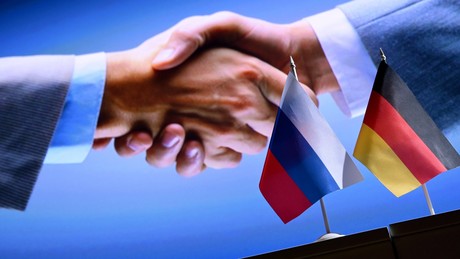 Auto-Rallye: Deutsche werben für Frieden mit Russland