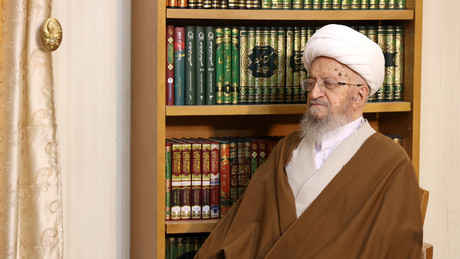 "Feind Gottes" – iranischer Geistlicher antwortet auf Trumps Drohung gegen Ajatollah Chamenei