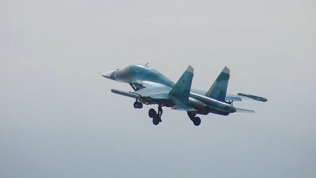 Russland: Kampfflugzeug stürzt bei Trainingsflug ab, beide Piloten wohlauf