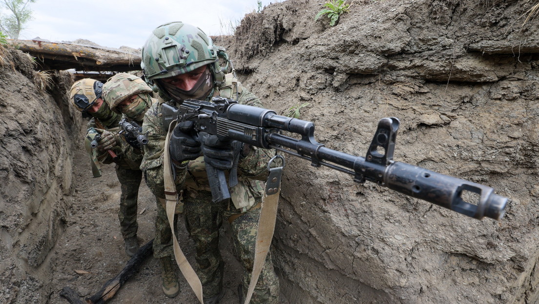 Liveticker Ukraine-Krieg: Russische Armee nutzt ausgetrockneten Kachowka-Stausee für Flankenangriff