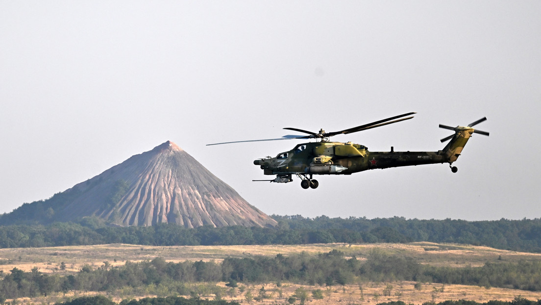 Liveticker Ukraine-Krieg: Russischer Kampfhubschrauber zerstört gepanzerte Fahrzeuge samt Personal