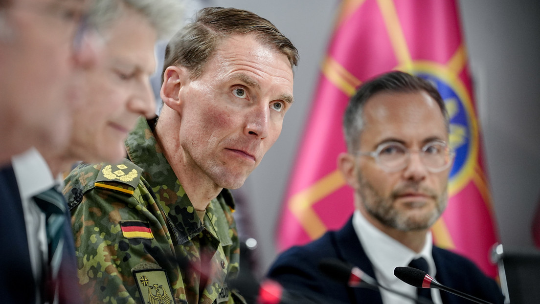 Der YouTube-General: NATO-Fanboy Freuding übernimmt das deutsche Heer