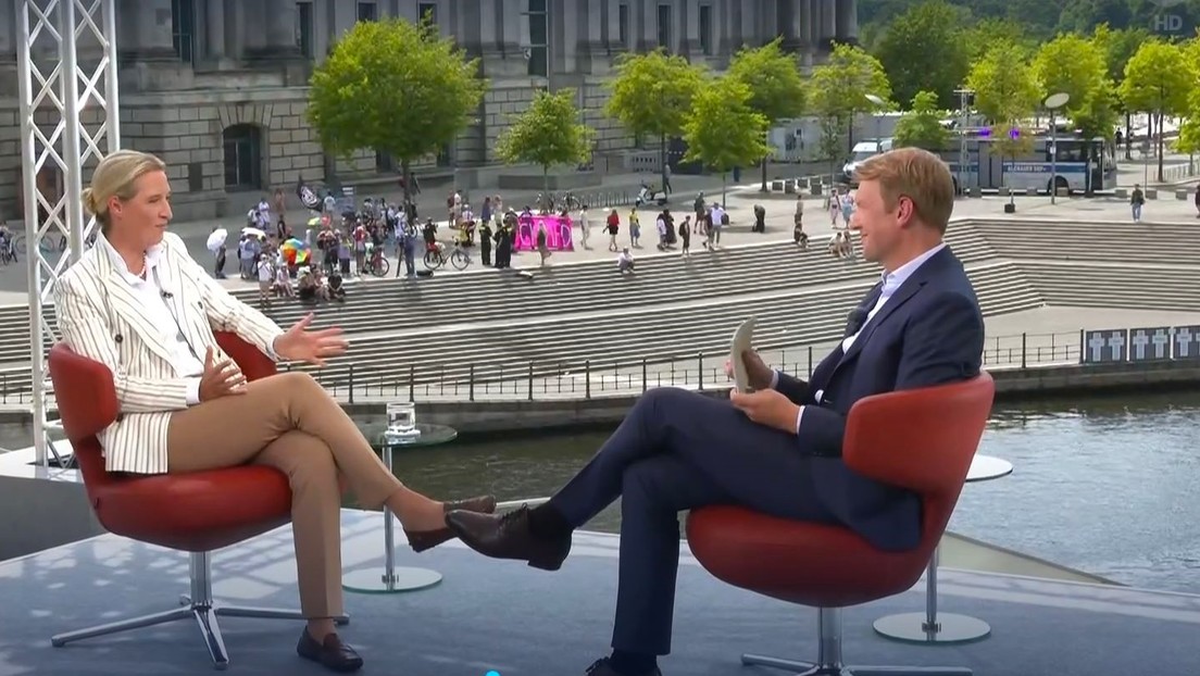 Medienskandal: ARD knickt beim Weidel-Sommerinterview vor "ZPS" und "Omas gegen Rechts" ein