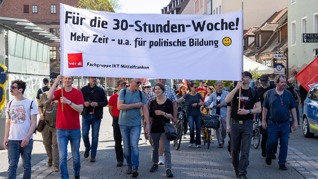 DGB-Umfrage: Acht Stunden sind genug