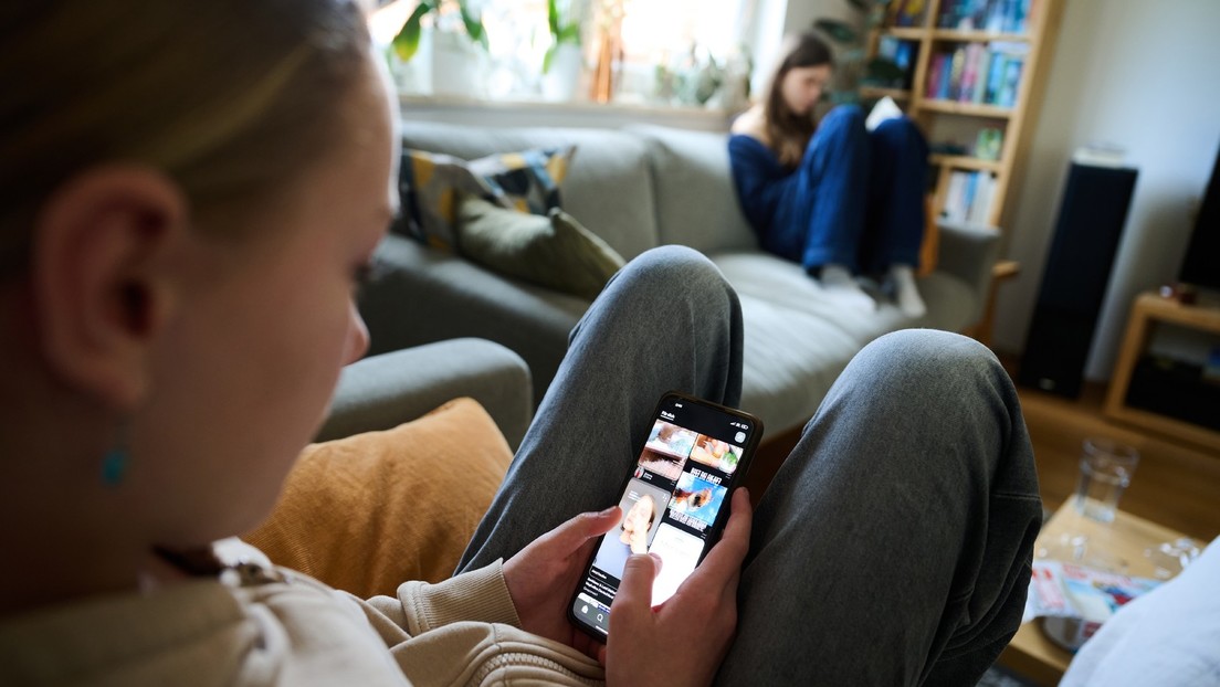 Selbstmordgedanken und Ängstlichkeit: Spätfolgen von Smartphones bei Teenagern