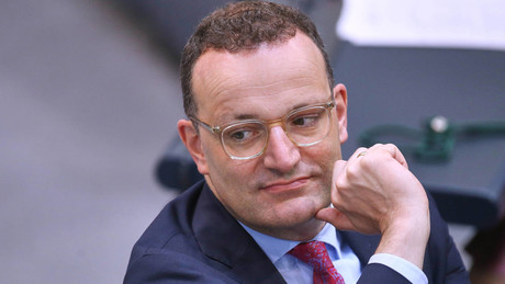 Die Welt des Jens Spahn - Israel darf angreifen, weil so Schwule geschützt werden