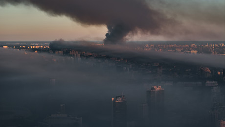 Liveticker Ukraine-Krieg: Kombinierter Angriff auf militärische Einrichtungen in Kiew durchgeführt