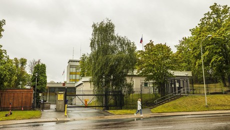 Erneute Drohnenattacke in Stockholm – russische Handelsvertretung wieder Ziel eines Farbanschlags
