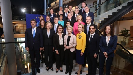 Unternehmensabgabe gefordert: EU will eigene Steuern erheben