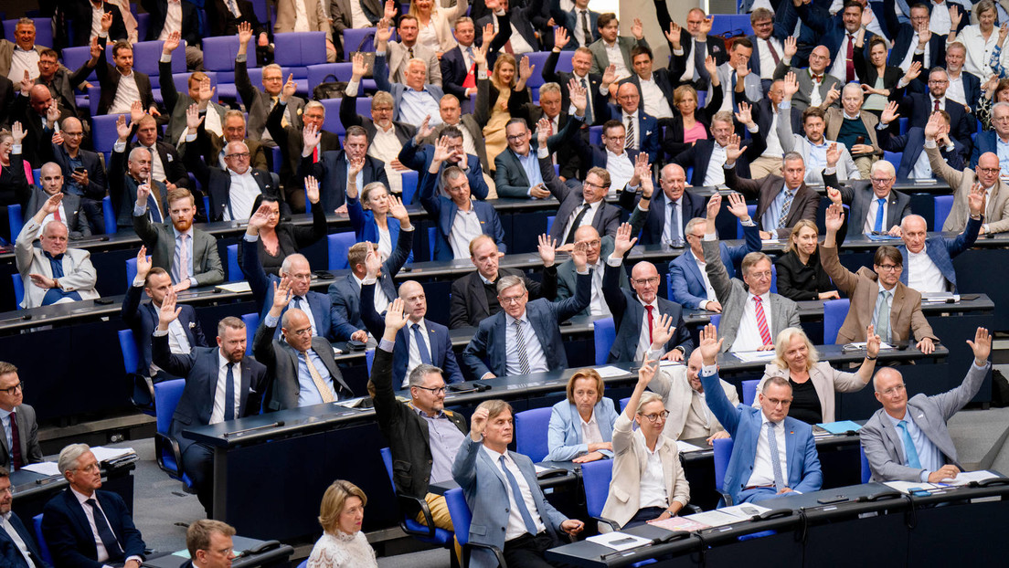 Sonntagsumfrage: AfD überholt Union um zwei Prozentpunkte