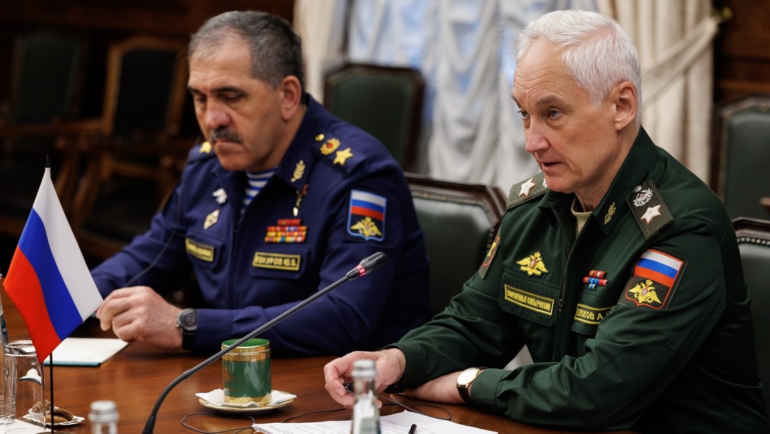 Russisches Verteidigungsministerium: Kiew bereitet Provokation vor Alaska-Gipfel vor