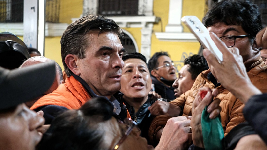 Präsidentschaftswahlen in Bolivien: Wähler bevorzugen rechtskonservative Kandidaten